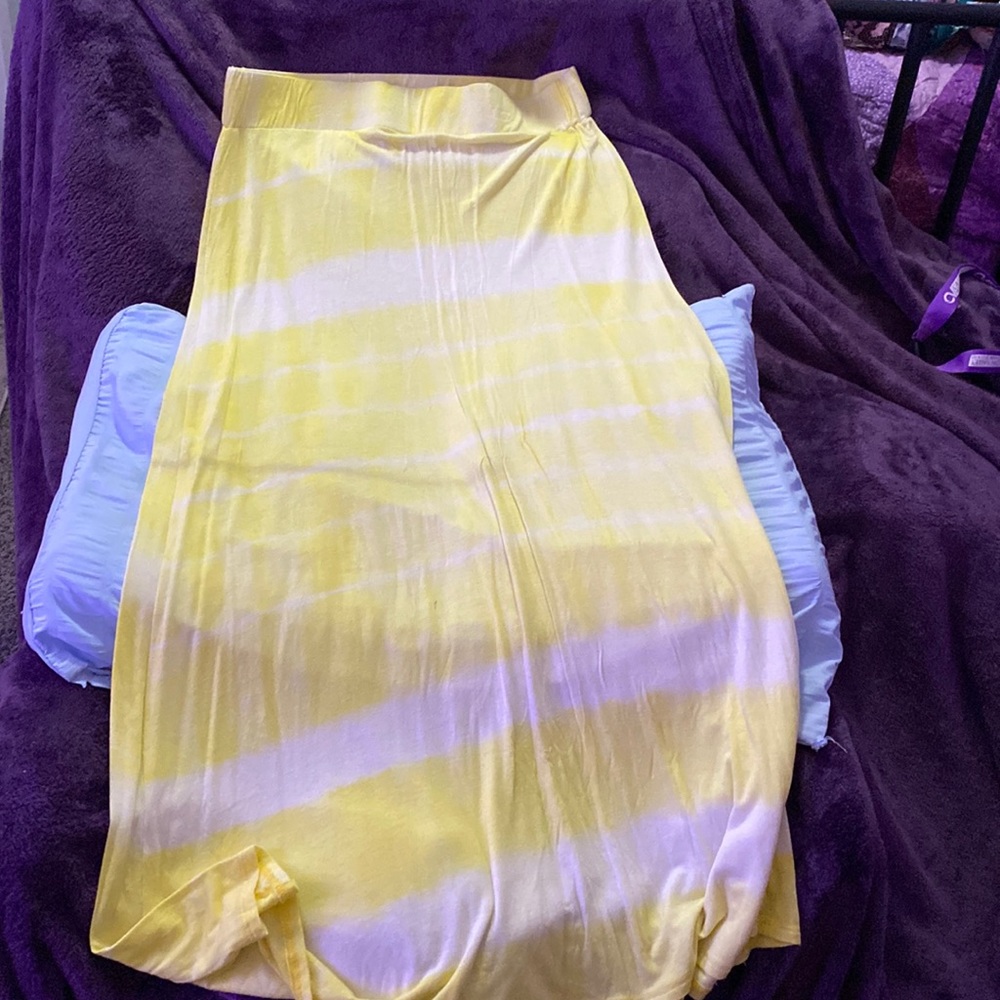 Yellow tie dye long skirt size xl